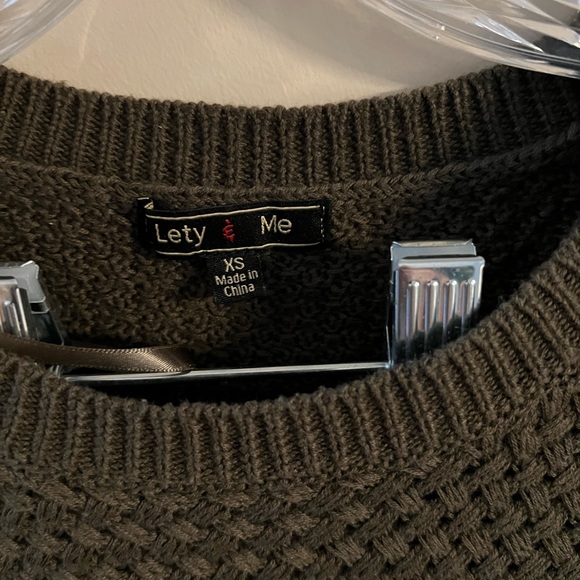 Olive green sweater with elbow patches. - Picture 3 of 3
